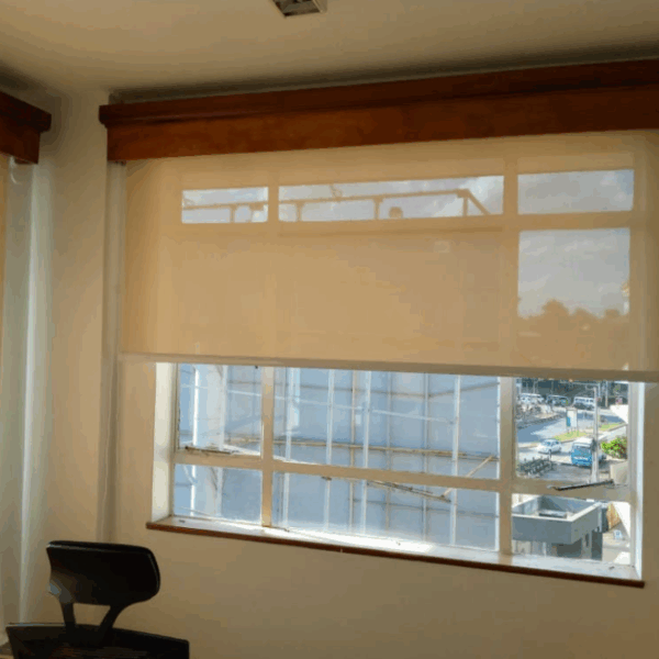 Sunscreen roller blind - Image 2