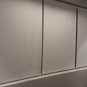 Black-out roller blind