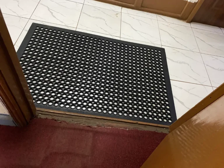 Rubber ring door mat inside a home entrance in Nairobi